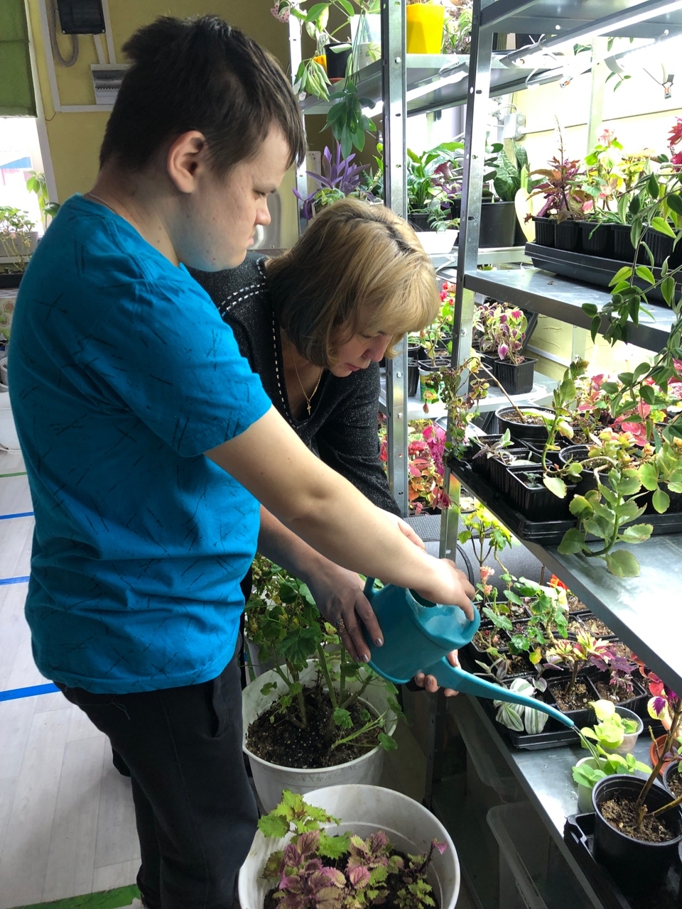 В нашем центре #Делувремя мы часто видим, как простые действия с землей, бумагой или глиной творят чудеса.